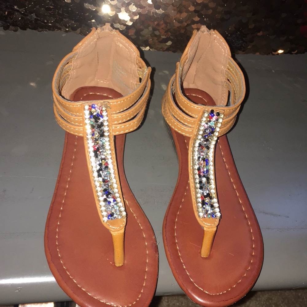 Sparkle t-strap gladiator sandals